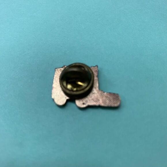 Vintage Enamel Semi Truck Gold Tone Lapel Hat Pin - Picture 3 of 5